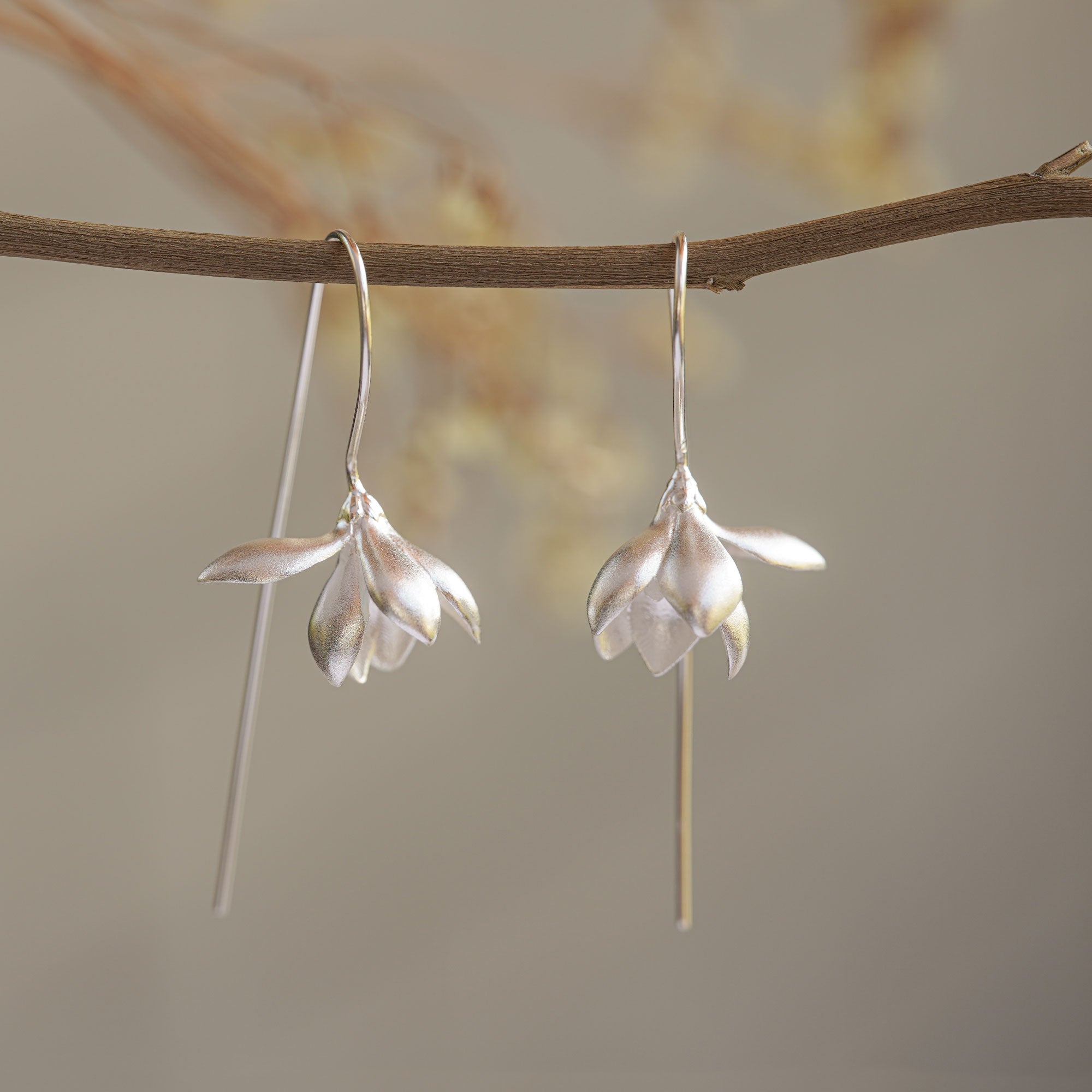 MAGNOLIA FLOWER EARRINGS