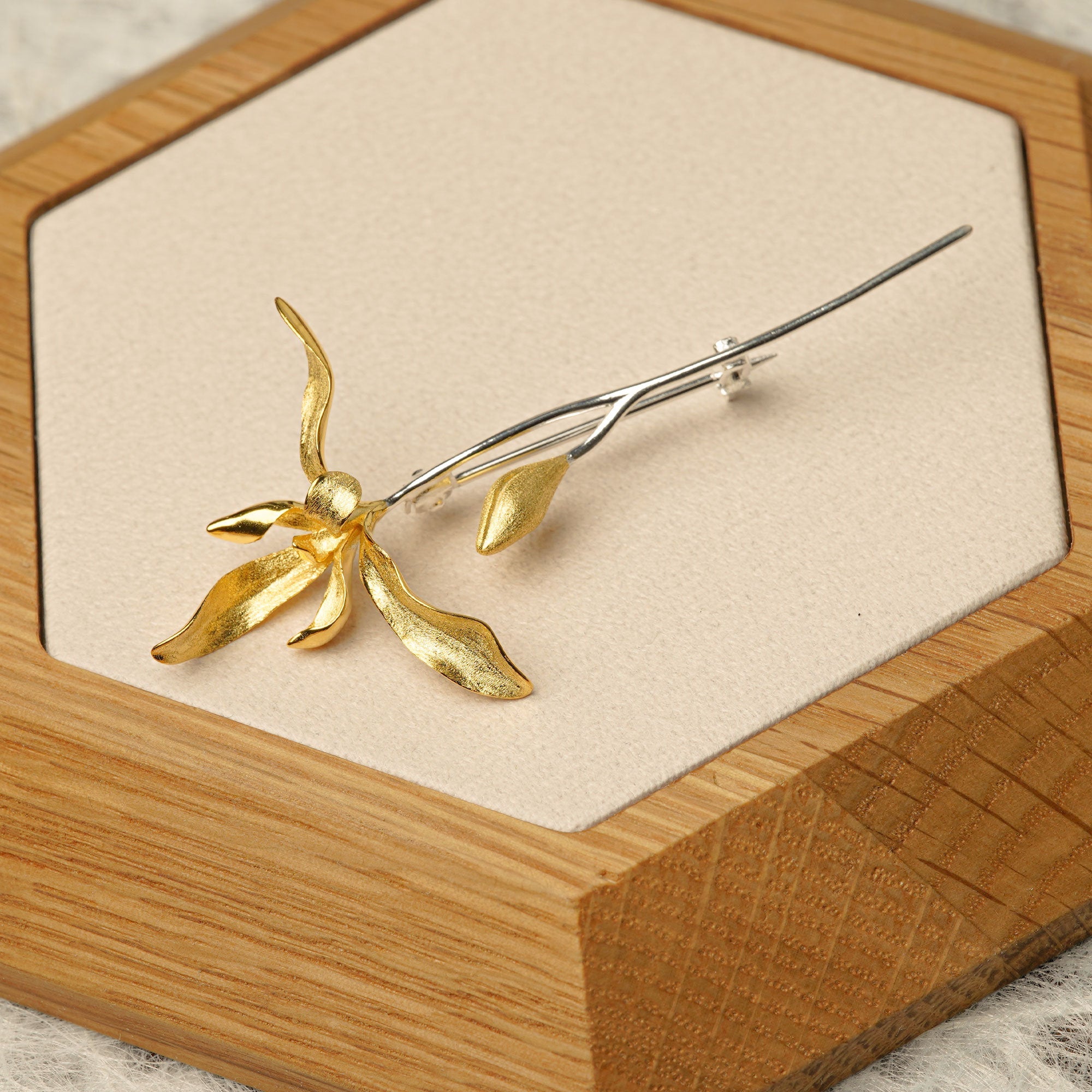 ORCHID FLOWER BROOCH