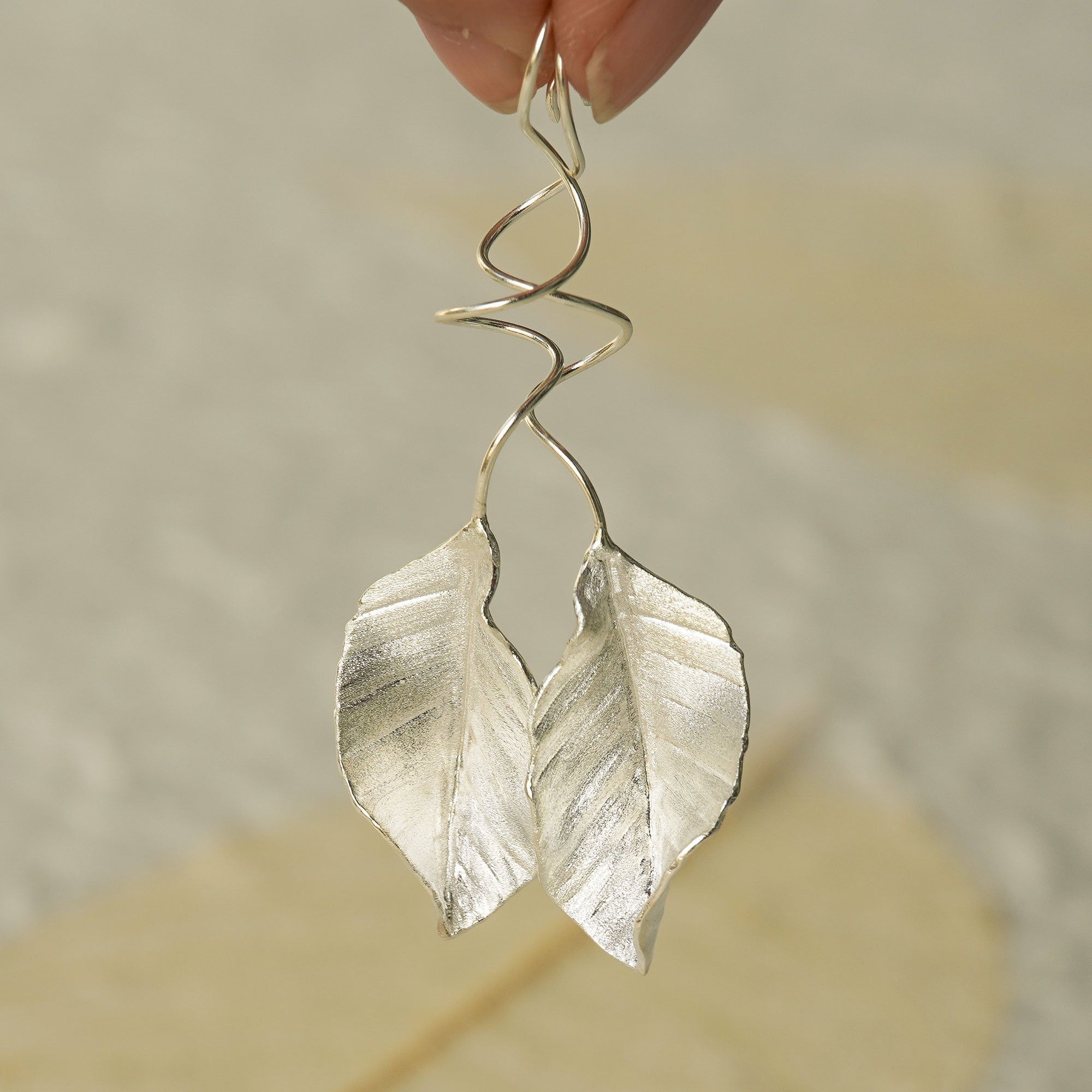 LEAF ANGLE EARRINGS