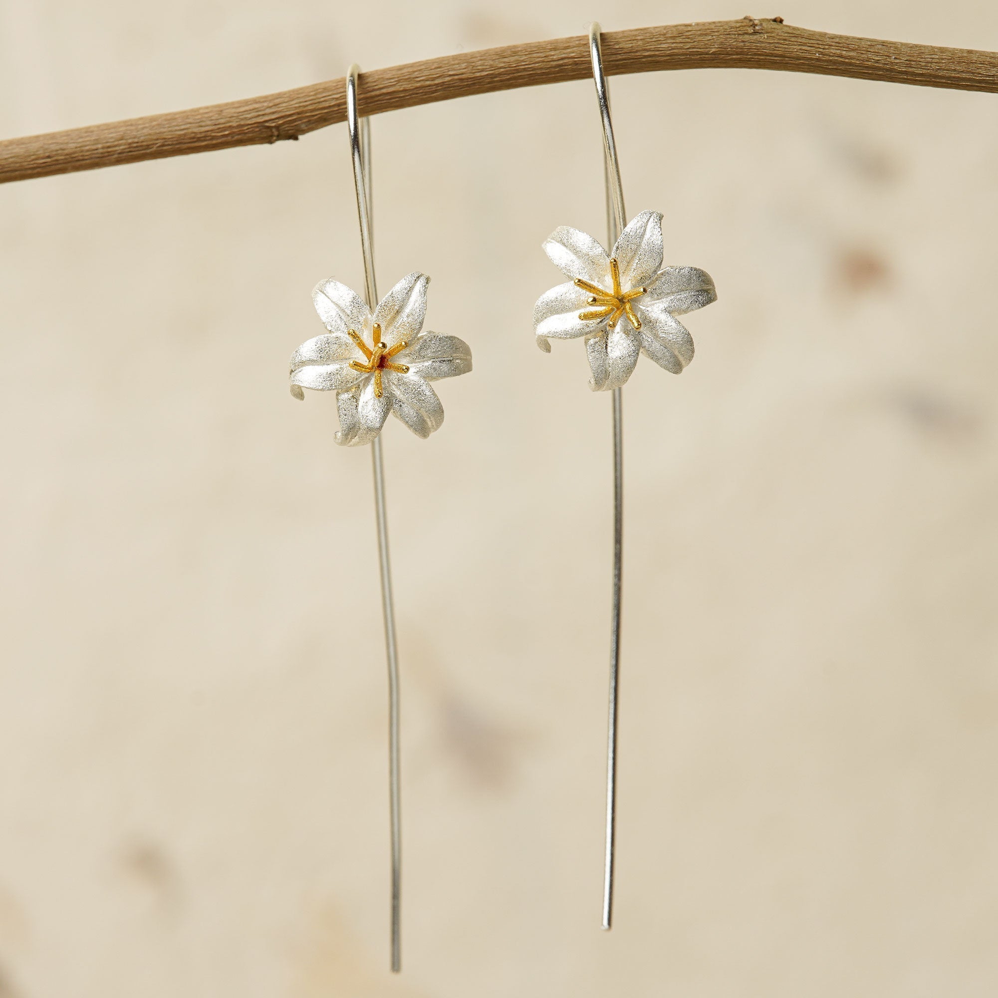 LILY EARRINGS