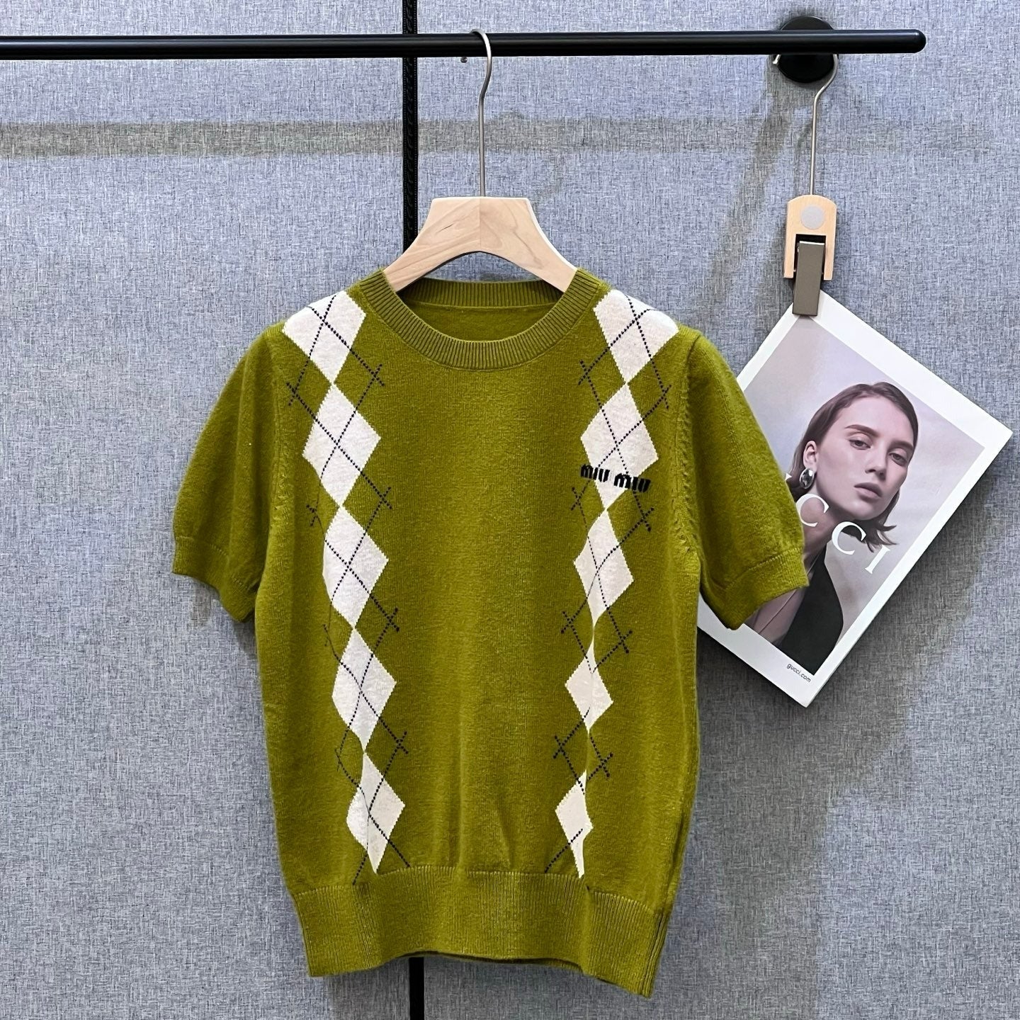 MIUMIU SHORT-SLEEVE KNIT TOP STYLE 367
