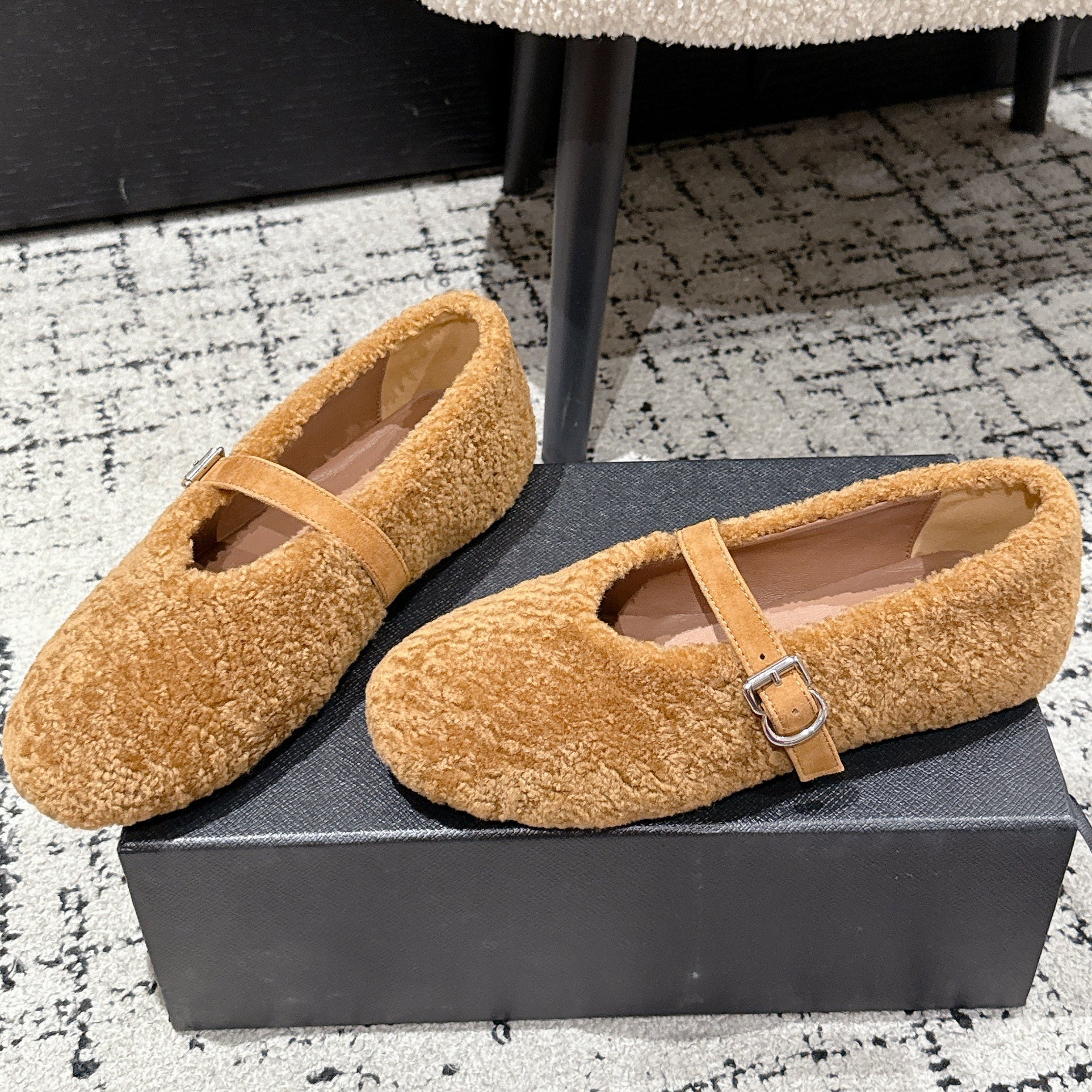 Alaia 2025 Ballet Flat Camel Wool 558647