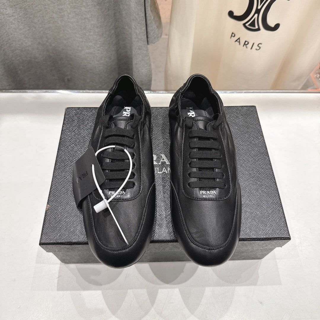 Prada 25s Sneakers black sheepskin 535496