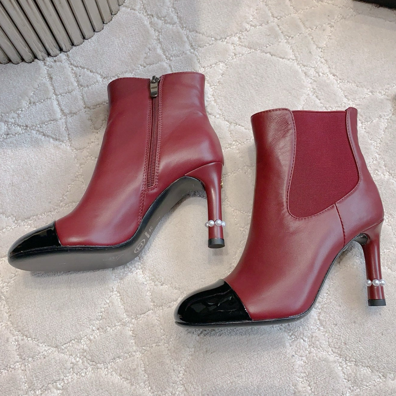 CC 25 Pearl Heel Boot Burgundy Black Calfskin 516654