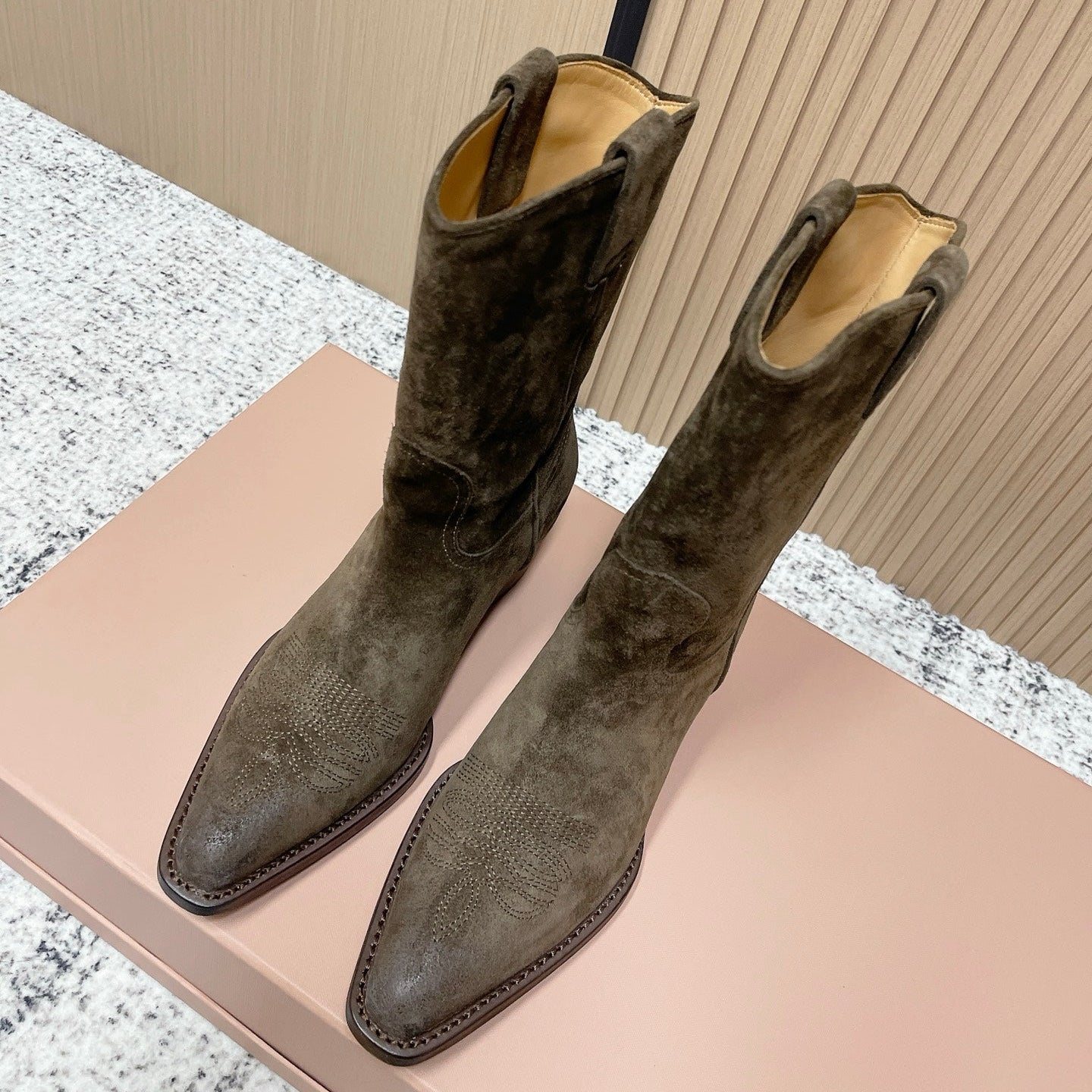 Miumiu Latest FW Western Cowboy Boots olive green Suede 533967