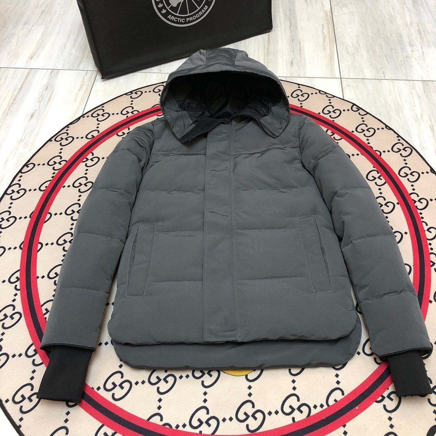 C. Goose Jacket Gray Polyester 0024