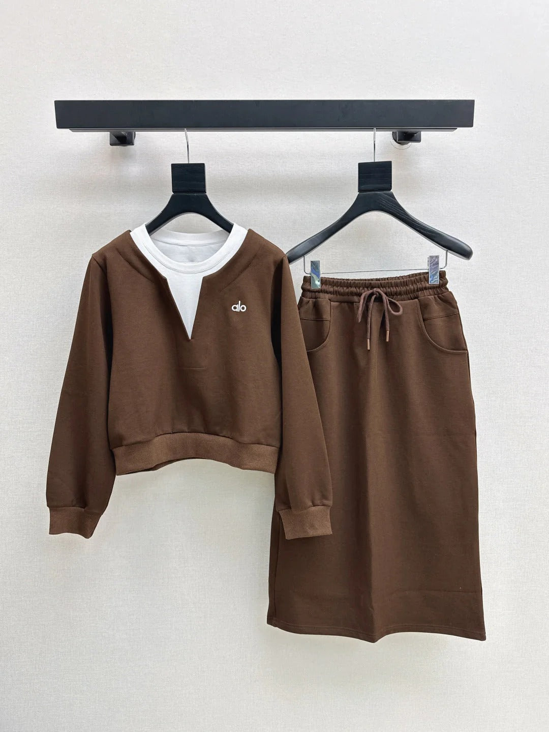 ALO SWEATSHIRT &amp; SKIRT SET STYLE 92